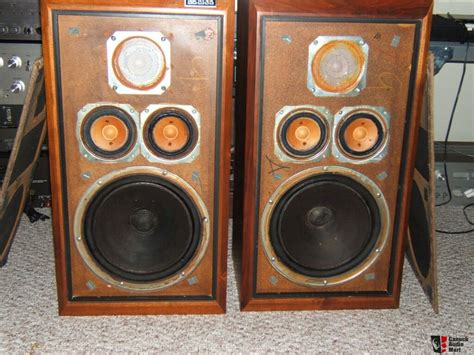 klh model 5 vintage speakers.